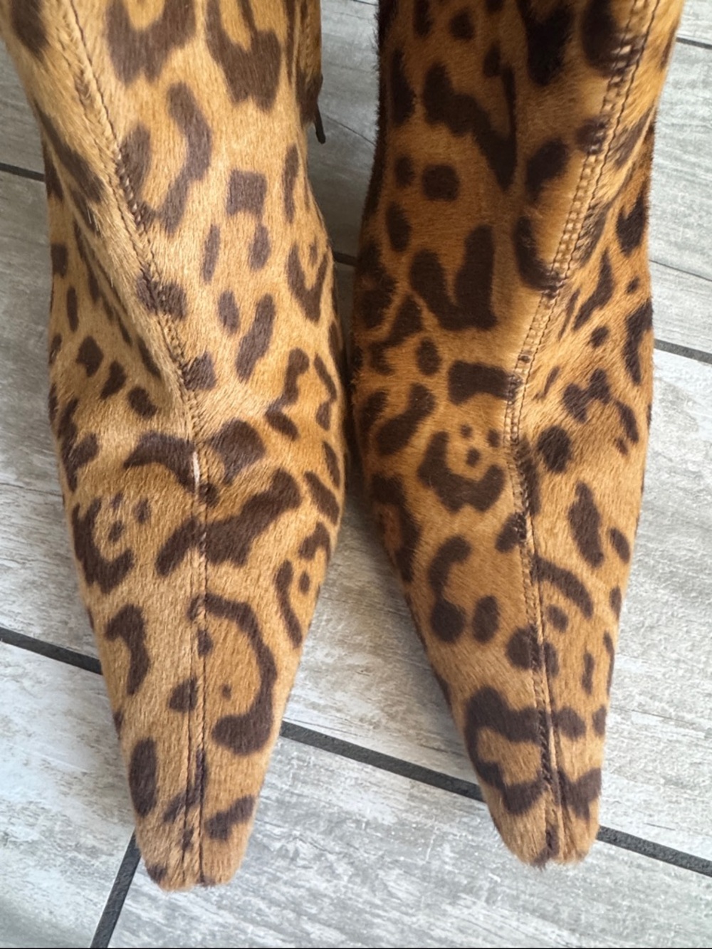 Saint Laurent Ashley Bootie - Leopard Print Pointed Toe Ankle Boots - Picture 8 of 9